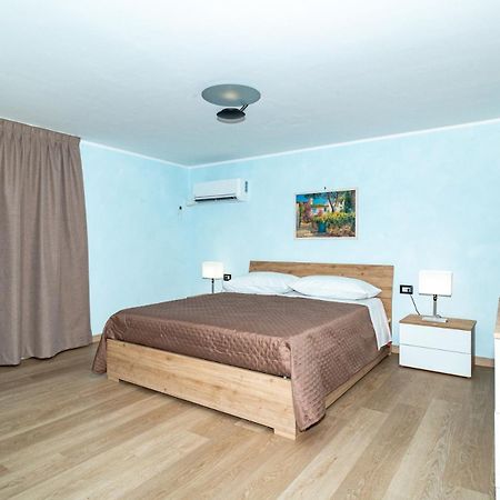 Roccaromana Home Catania-Fontanarossai nemzetközi repülőtér Kültér fotó